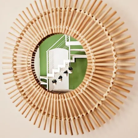 Acacia Apartment