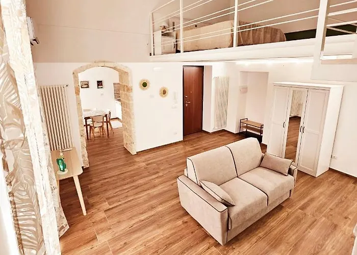 Acacia Apartment *